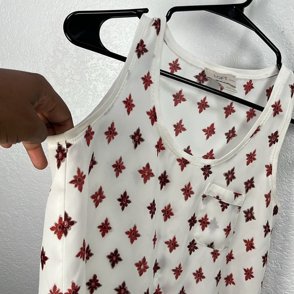 LOFT Women’s Cream Tank Top with Re Geometric Pattern Sleeveless Petite Sz XSP - Picture 6 of 8